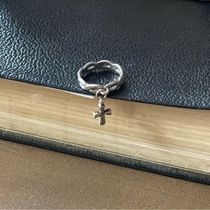 James Avery - Braided Cross Charm Ring | Size - 4.5